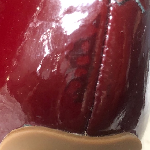 KATE SPADE BURGUNDY PATENT LEATHER FLATS NEVER WORN - Picture 6 of 11